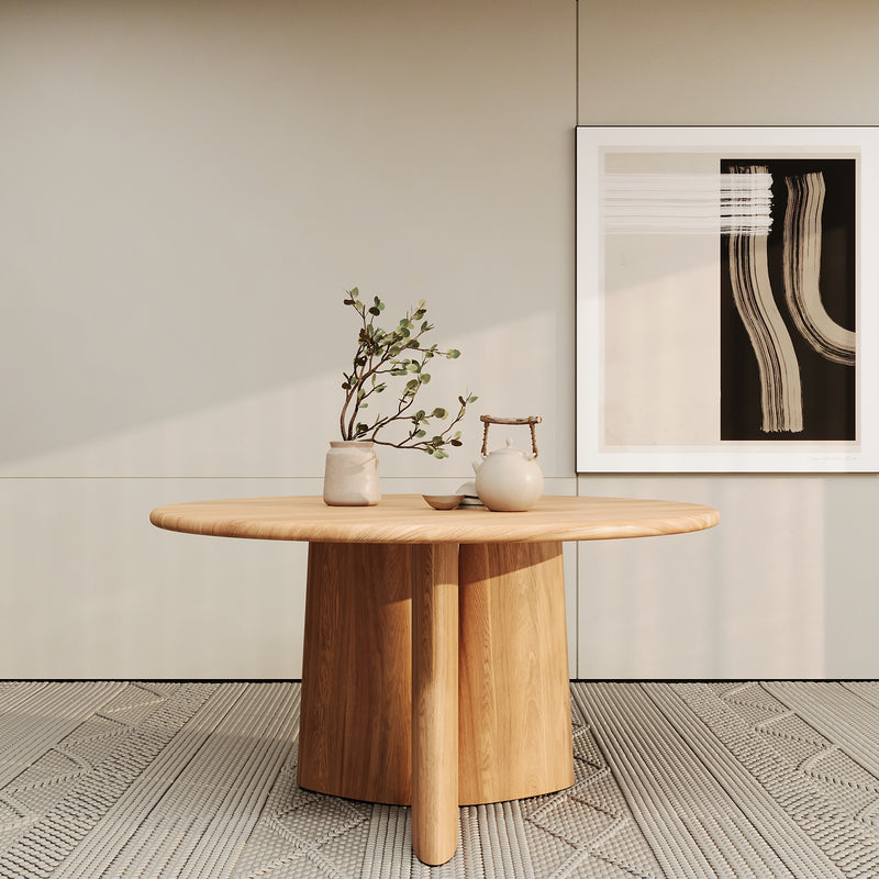 Laria Dining Table / 132 x 75 CM